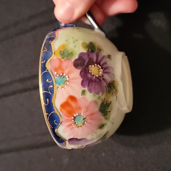 Handpainted Teacup & Saucer - Picture 2 of 10